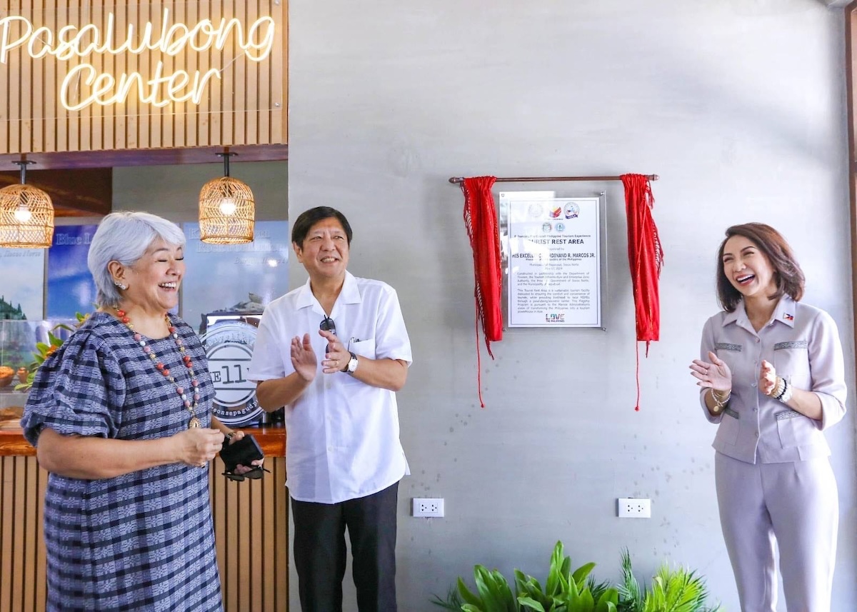 PHOTO: Cecilia Araneta Marcos, Ferdinand Marcos Jr., Christina Garcia Frasco STORY: Malinis na banyo sa mga tourist rest area ipinangako ni Marcos